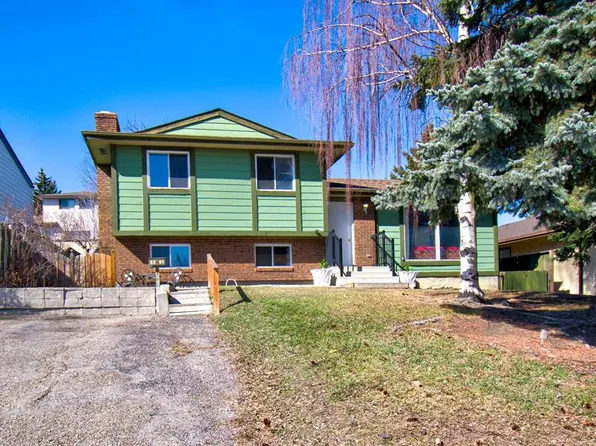 6307 E Thornaby Way NW, Calgary, AB T2K 5K8