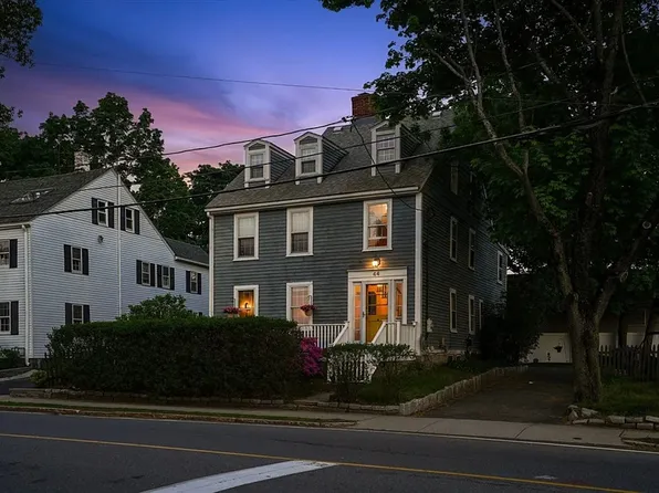 44 Church St, Wakefield, MA 01880