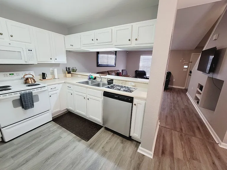 4434 Gearhart Rd #2302 — Photo 7