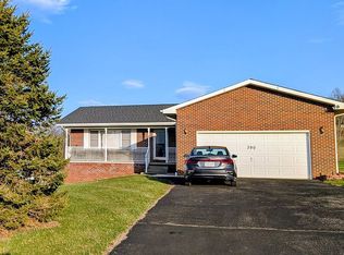 390 Asbury Ln, Wytheville, VA 24382