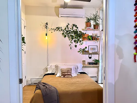 Rented by Bohemia Realty Group | media 8