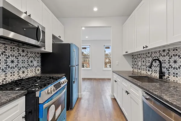 Rented by Corcoran | media 6