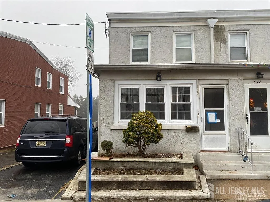 155 2nd St photo 1