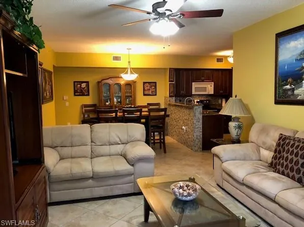 1205 Reserve Way APT 102, Naples, FL 34105