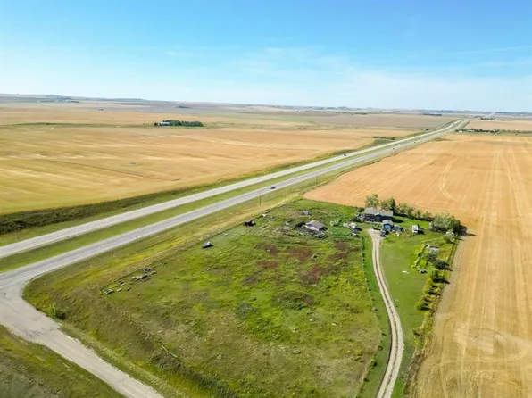 242006 E Range Road 231, Wheatland County, AB T1P 2B9