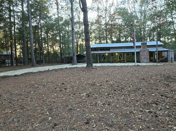 27 Ward Turnaround, Columbia, MS 39429