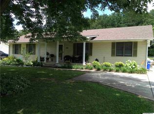 1816 Lindsay Ln N, Athens, AL 35613