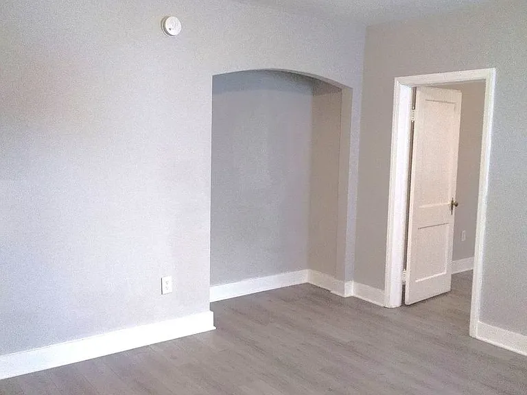 Harborview Apartments — Photo 3