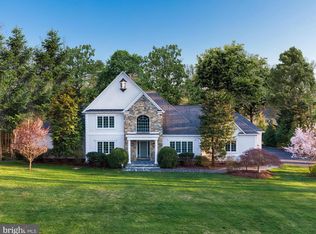 10595 Hannah Farm Rd, Oakton, VA 22124