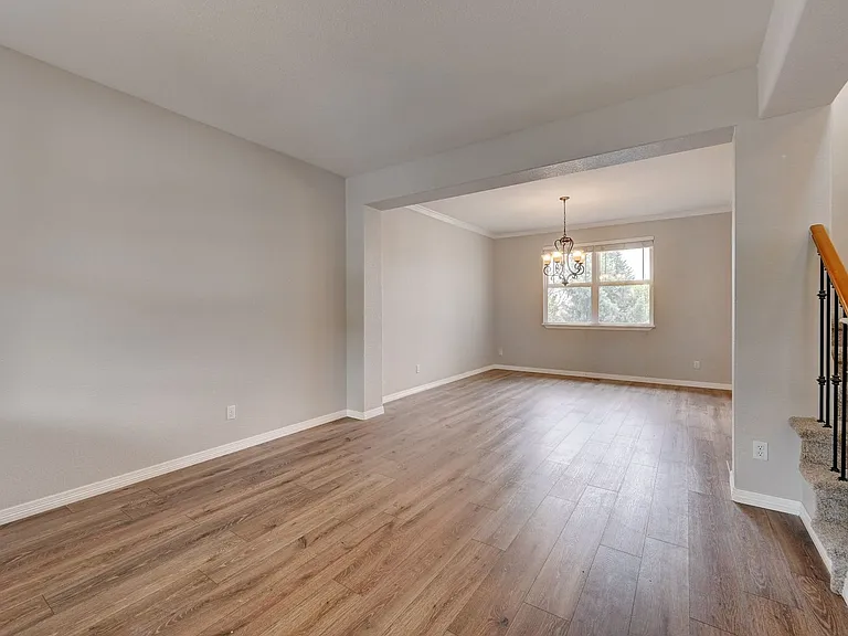 22848 E Euclid Cir — Photo 4
