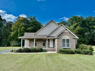 237 Cumberland Oaks Dr, Tullahoma, TN 37388