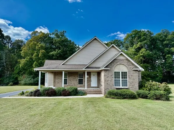 237 Cumberland Oaks Dr, Tullahoma, TN 37388
