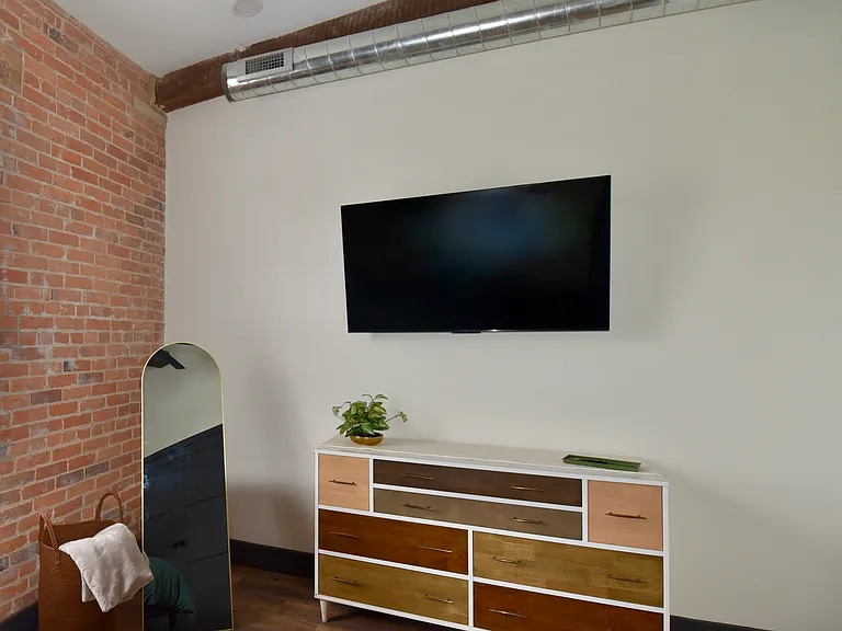 Second bedroom furnished