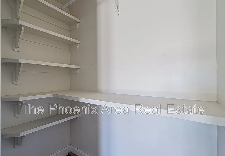 8654 E Windsor Ave — Photo 34