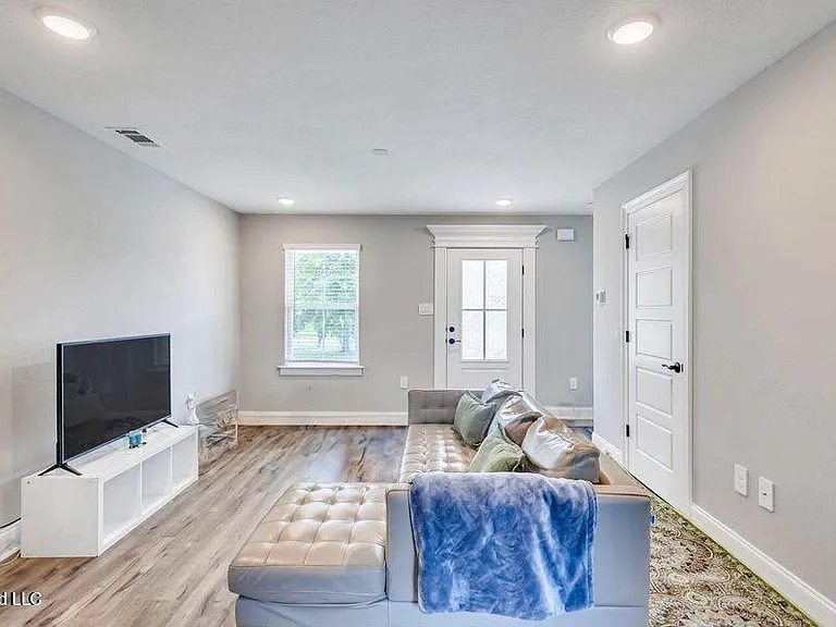 13227R Willow Oak Cir — Photo 3