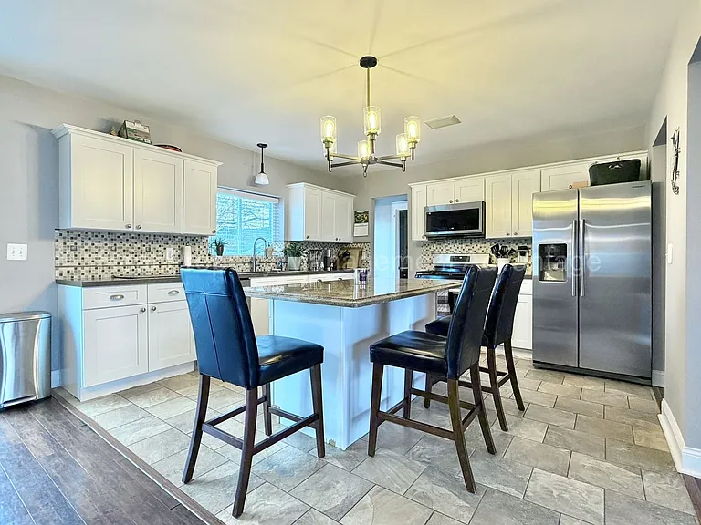 2705 Inman St — Photo 8