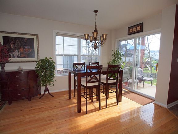 4th image of 315 Vista Ct