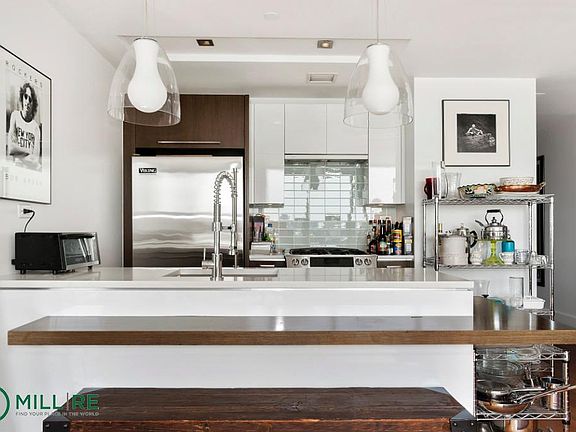 2nd image of 217 E 51st St #510