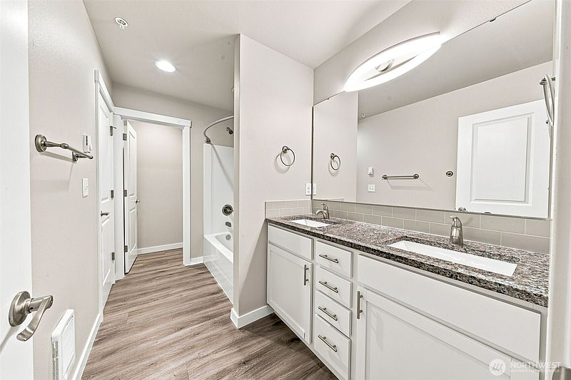 5th image of 5385 34th Street E