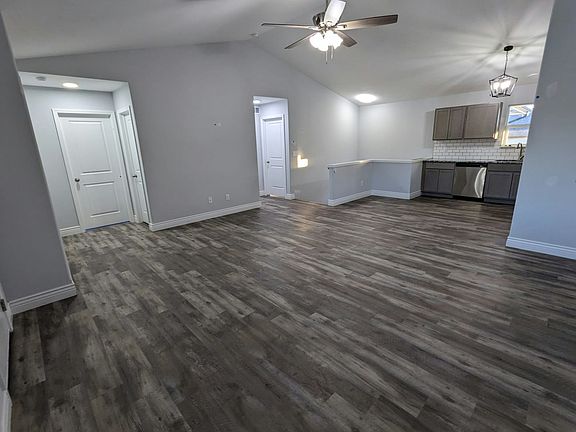 4th image of 8987 E Chris St #8987