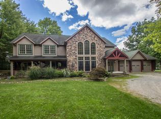 28350 Hidden Valley Dr, Orange Village, OH 44022