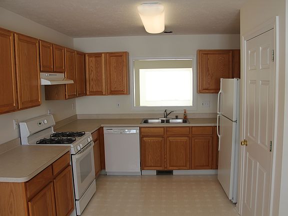 2nd image of 439 W Heritage Dr