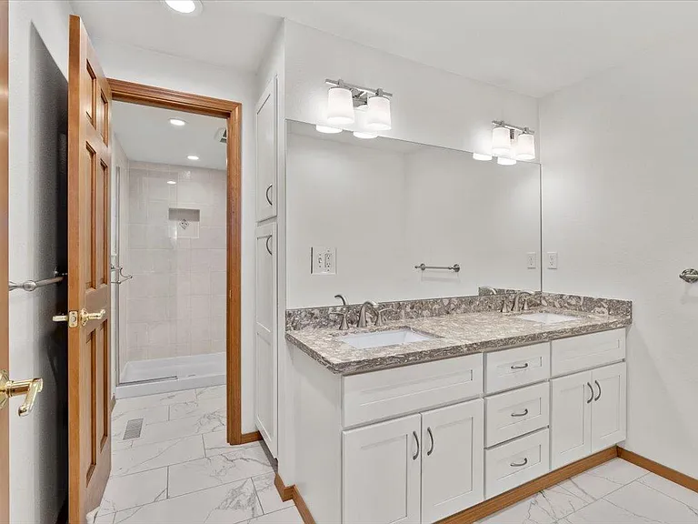 101 Point Fosdick Cir NW — Photo 25