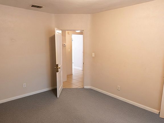 5th image of 3344 Ernest St