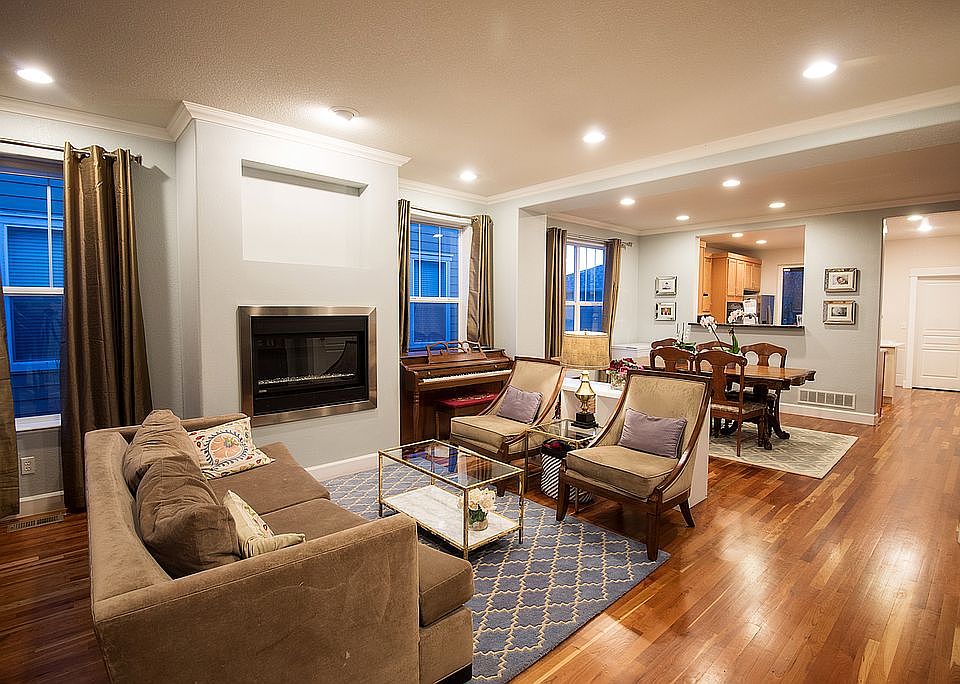1st image of 2631 Valentia St