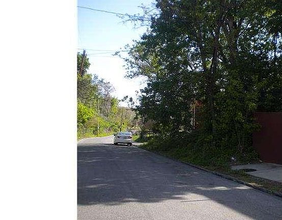 4th image of 820 Violet St
