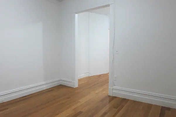 Rented by Manhattan Best Realty, Inc. | media 17