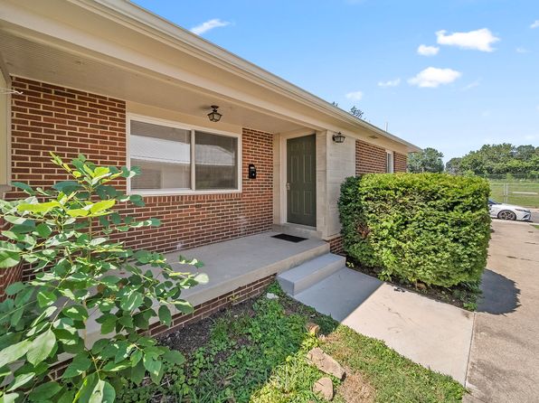 396 W Main St