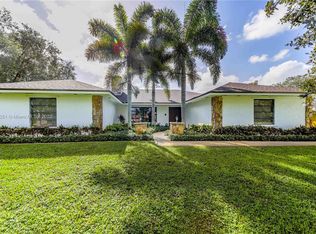 6610 SW 57th St, Davie, FL 33314