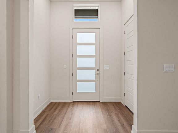 2nd image of 4414 Remington Ave