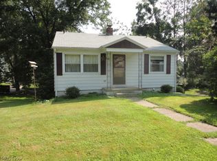 3694 Rook Dr, Akron, OH 44319