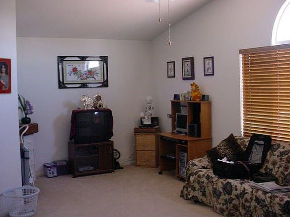 Master BR ( west end )
