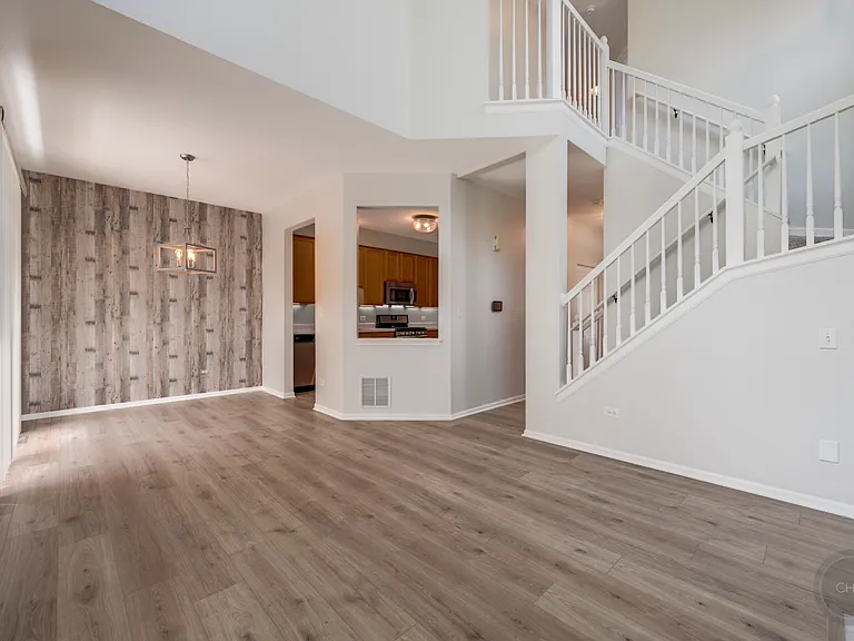 2835 White Thorn Cir — Photo 4