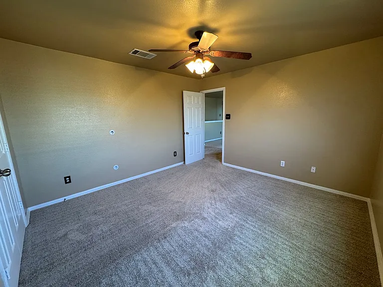 507 Taurus Dr — Photo 20