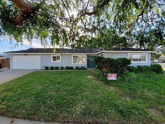 5th image of 9374 Saint Andrews Dr