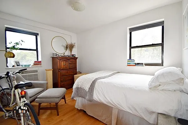 Rented by Bold New York | media 11