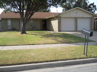 1806 NW 75th St, Lawton, OK 73505