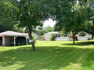 18 Lazy Bend Dr, Huntsville, TX 77320