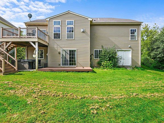 5th image of 405 Hunters Glen Ln