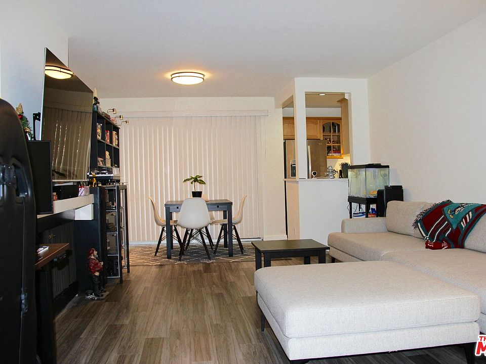 1st image of 10105 Summertime Ln