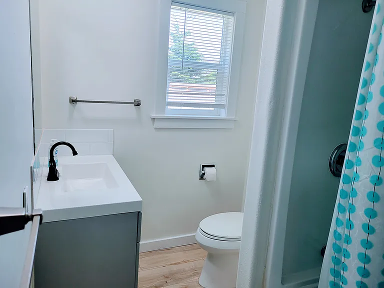 1425 Elm St NW — Photo 7