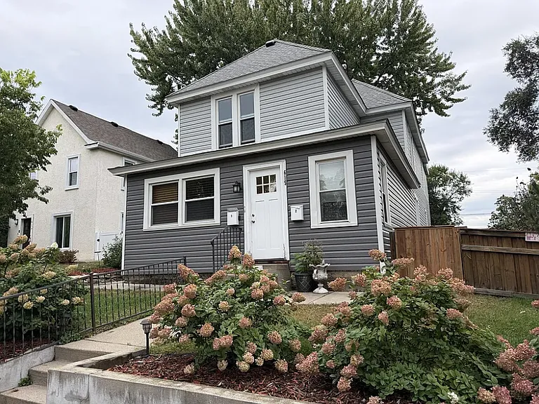 615 Taylor St NE — Photo 1
