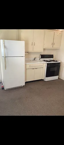 215 E 5th St #1 Photo 1