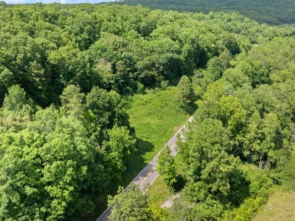 7611 State Highway 1044, Pine Knot, KY 42635