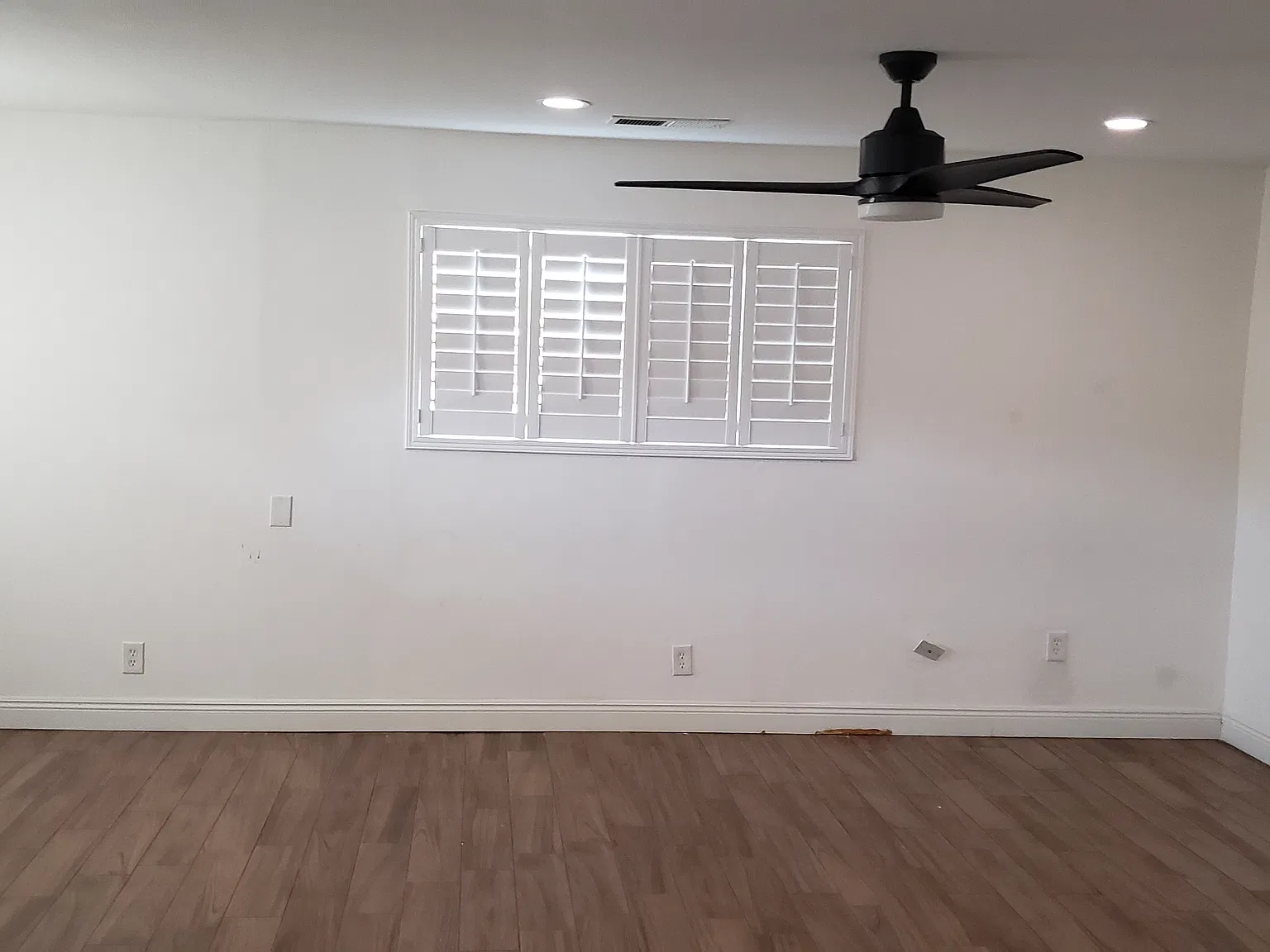 3 bed, 1640 sqft, $2,500 — Photo 2