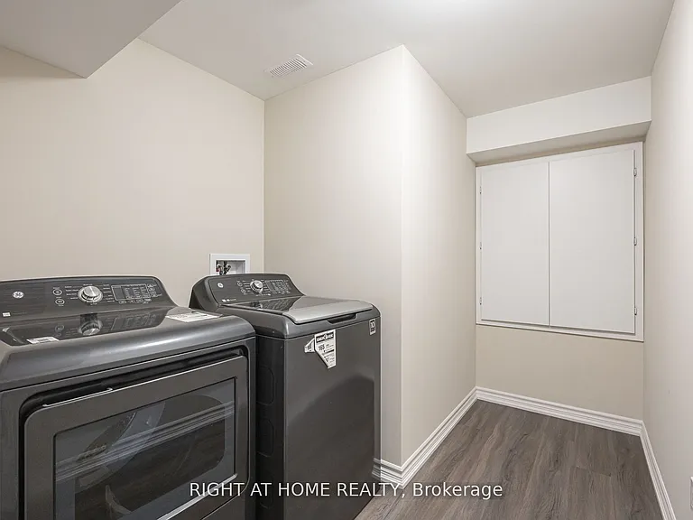40 Sabbe Cres #BASEMENT — Photo 15